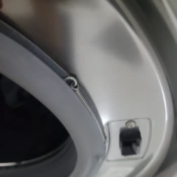 LG Çamaşır Makinesi: Paslanma Ve Kalitesizlik Sorunları