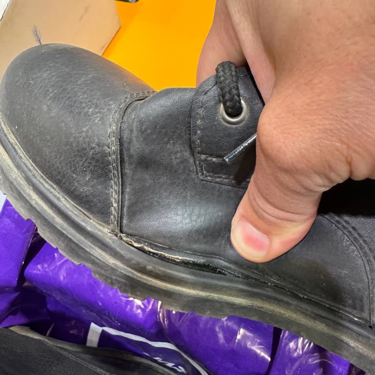 İndirimli Ayakkabıda Kusur Ve Değişim Sorunu