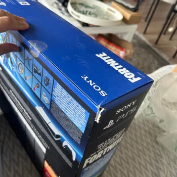 Hasarlı Paket Ve Eksik Parça: PlayStation 5 Slim Sorunu