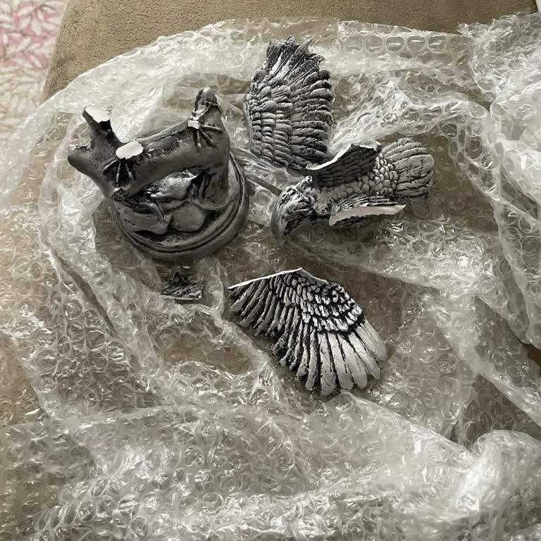 Doğum Günü Hediyesi Hüsranı: Paramparça Gelen Paket