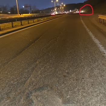 Tehlikeli Çukur Yüzünden Kaza Ve Kalitesiz Jant Sorunu