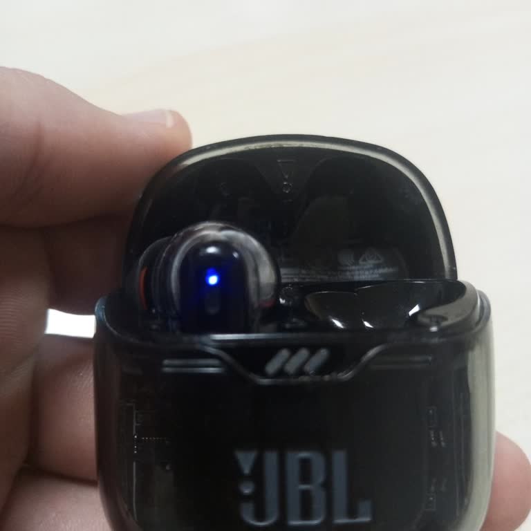 JBL Kayıp Kulaklık İçin Yardım Talebi
