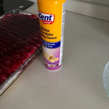 Beklenmedik Şeffaflık: Beyaz Çikolatalı Sos Hayal Kırıklığı