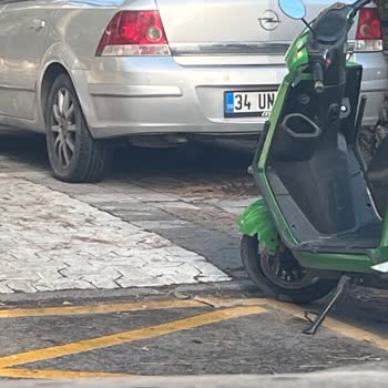 Martı Scooter'ların Gelişigüzel Bırakılması Sorunu