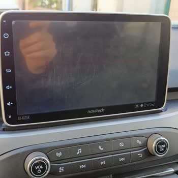 Ford Focus'ta Hayal Kırıklığı: Kaput Ve Navigasyon Sorunları