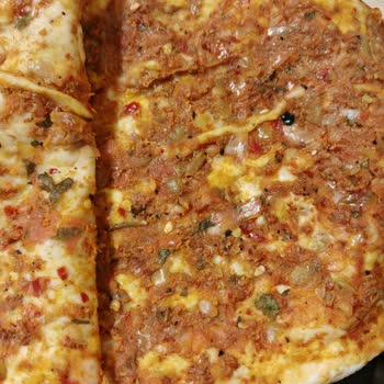 Erken Gelen Soğuk Lahmacun Ve Yetersiz İçerik Sorunu
