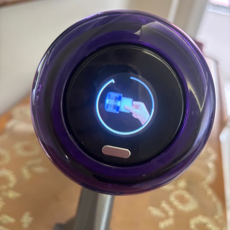 Dyson V12 Süpürgemde Sürekli Filtre Uyarısı Sorunu