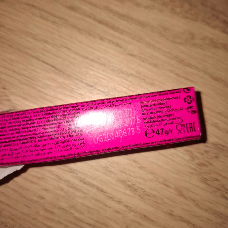 Tofita Çilekli Şekerin Sertliği Diş Kırdı