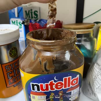 Nutella'dan Çıkan Plastik Sürpriz