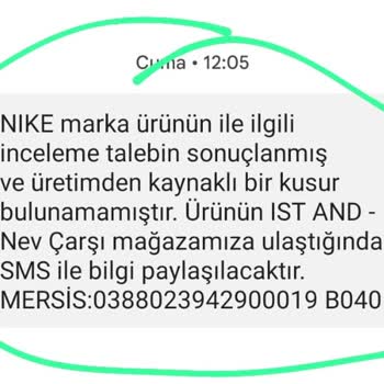 Nike Ayakkabının Beklenmedik Renk Değişimi ve Çatlakları