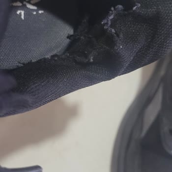 Reebok Ayakkabıda Hızlı Deformasyon Ve İlgisiz Müşteri Hizmetleri