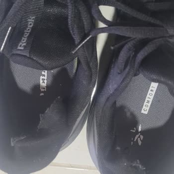 Reebok Ayakkabıda Hızlı Deformasyon Ve İlgisiz Müşteri Hizmetleri