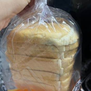 BİM Küflü Ekmek Skandalı: Sağlığımız Tehlikede