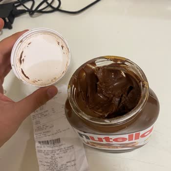Nutella'nın Jelatini Sökük Ve Yenilmiş Çıktı