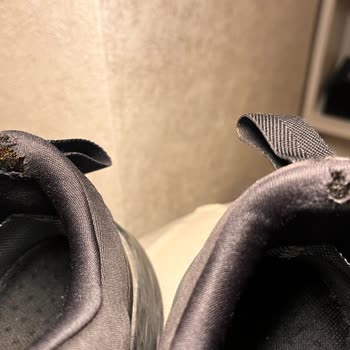 Salomon Ayakkabıda Üretim Hatası Ve Müşteri Hizmetleri Sorunu