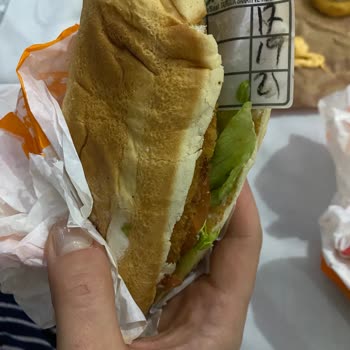 Burger King Siparişimde Kağıt Şoku