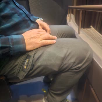 Zorlu PSM'de Görünmeyen Sahne Ve Rahatsız Koltuklar