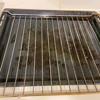 Güvenlik Kilidi İhmali: Teka Fırınla Tehlikeli Gece