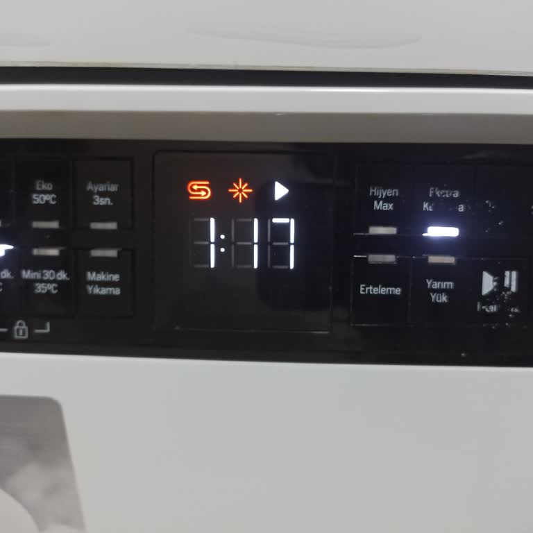 Arçelik Bulaşık Makinesi Panelleri Siliniyor