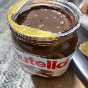 Nutella Üzerinde Küf Problemi