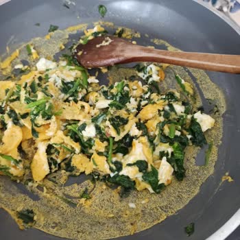 Karaca Tava Hayal Kırıklığı: Yapışmaz Değil!