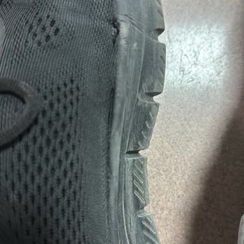 Ayakkabı Bakımında Hayal Kırıklığı: Teslimat Süresi Ve Kalite Sorunları