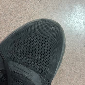 Ayakkabı Bakımında Hayal Kırıklığı: Teslimat Süresi Ve Kalite Sorunları