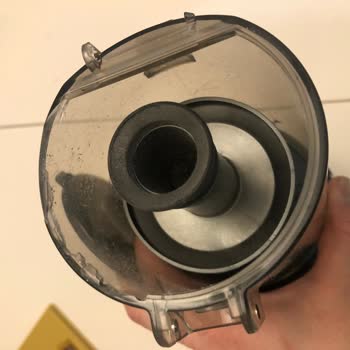 Kiwi Dikey Şarjlı Süpürge: Kırılgan Yapısıyla Hayal Kırıklığı