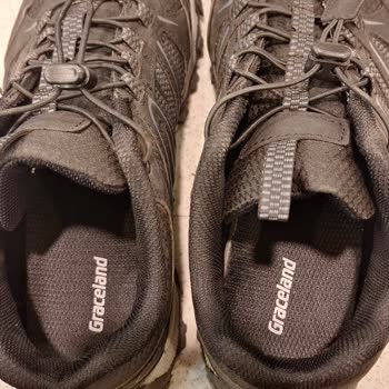 My Deichmann Graceland Sneakers Fell Apart in 2 Days