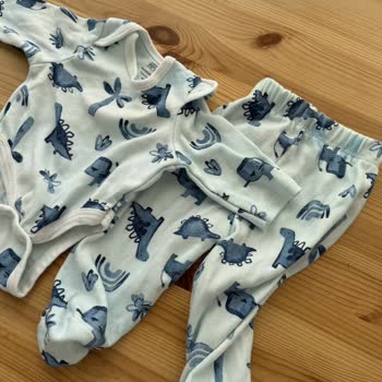 E-bebek Ürünü Boya Verdi Tüm Kıyafetler Mahvoldu