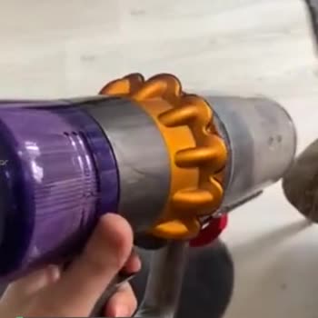 Dyson Süpürgem Kendi Kendine Kapanıyor