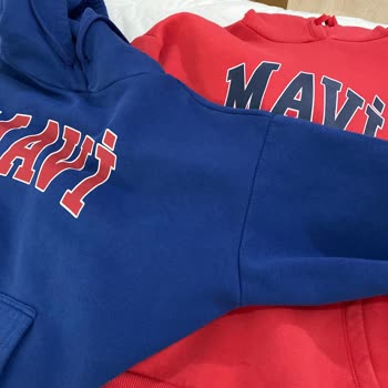 Mavi Markalı Sweatshirtlerde Renk Solması Ve Tüylenme Sorunu