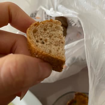 Ülkü Fırın'da Hijyen Sorunu Ve Bayat Ürünler