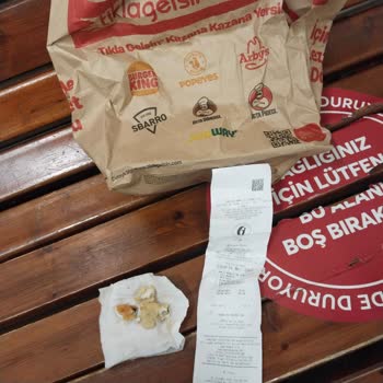 Popeyes Nugget'tan Çıkan Şok Edici Durum