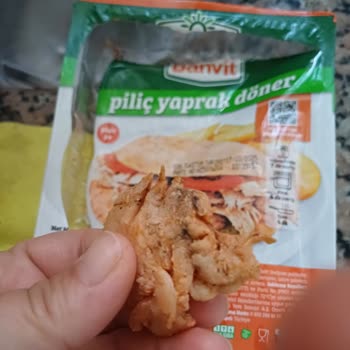Sağlık Tehlikesi: Banvit'ten Çiğ Ve Yabancı Madde İçeren Tavuk Döner