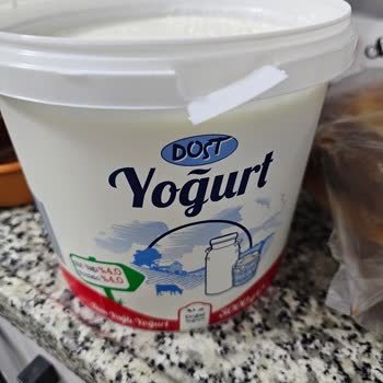 BİM'den Aldığım Yoğurtta Şok Edici Sürpriz: Kıl Çıktı!