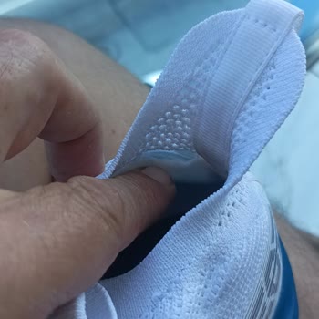 Mizuno Signature Volleyball Shoes Fell Apart After One Use