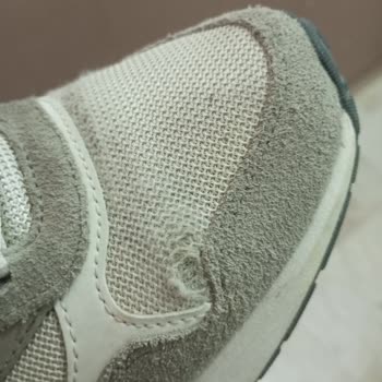 Reebok Ayakkabılarımın Beklenmedik Yıpranması