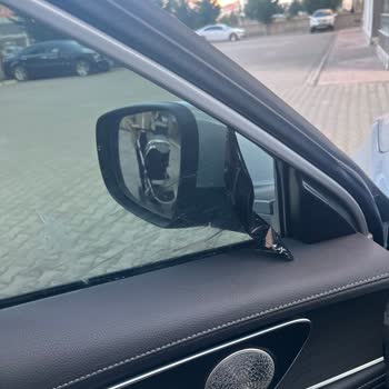 Chery 8 Pro Max: Пленка на окне отклеилась, нет решения