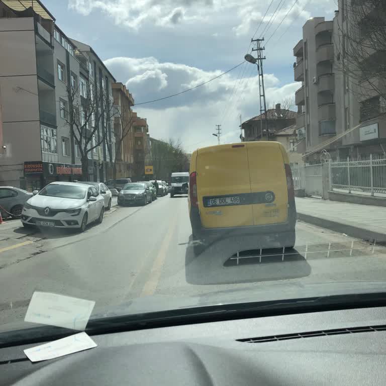PTT Kargo Aracıyla Tehlikeli Karşılaşma