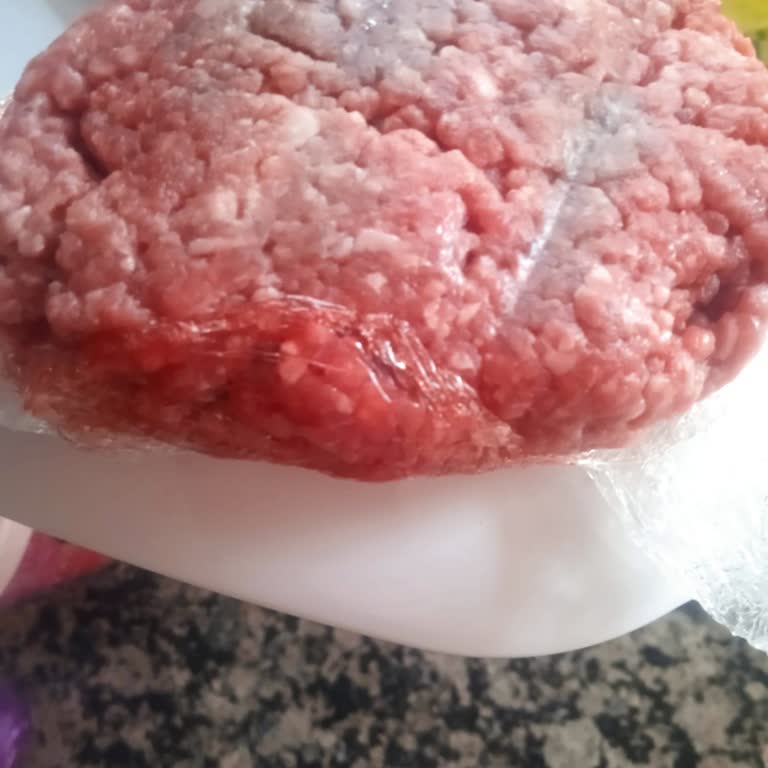 Köfteci Yusuf Ramazan Ayında Kararmış Kıyma Şoku