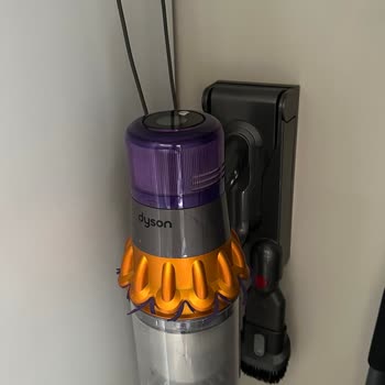 Dyson V15 Süpürge Ve Yetersiz Müşteri Hizmeti