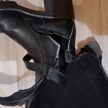 FLO Ayakkabı Çizmede Fermuar Sorunu!