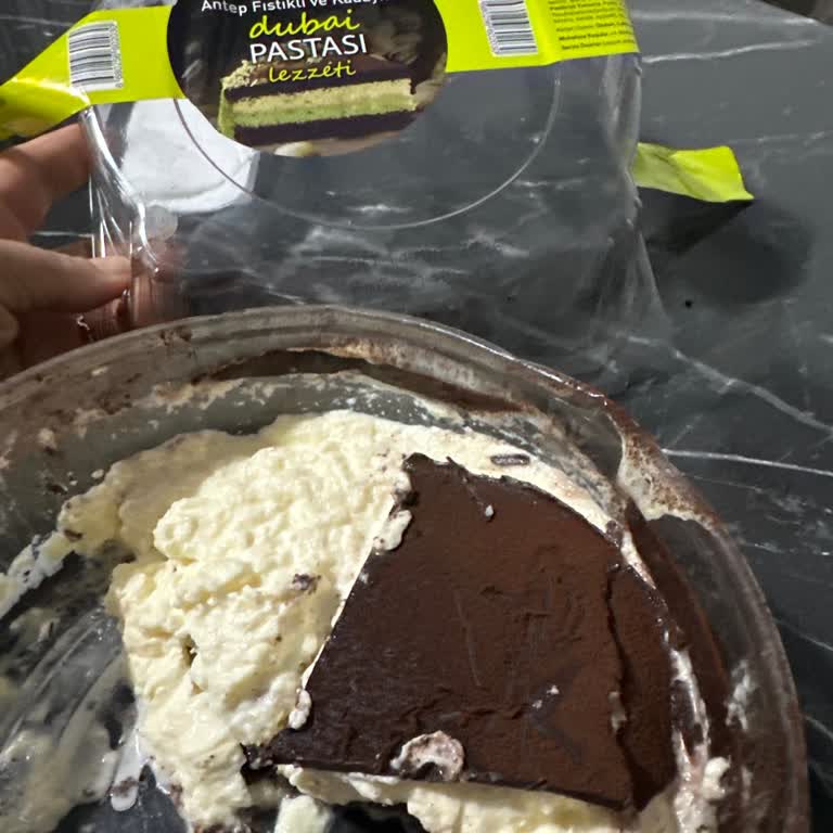 Hayal Kırıklığı Yaratan Coquette Dubai Pastası