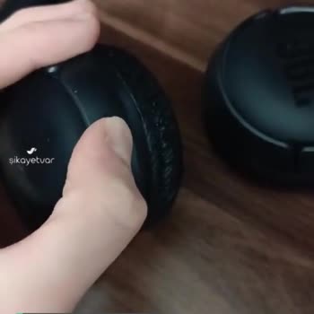 JBL 560BT Kulaklığım Açılmıyor Ve Şarj Olmuyor