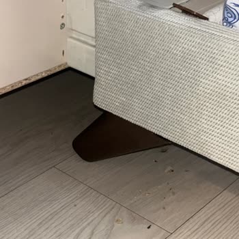 Kelebek Mobilya'da Hayal Kırıklığı: Kalitesiz Ürün Ve Yetersiz Müşteri Hizmeti