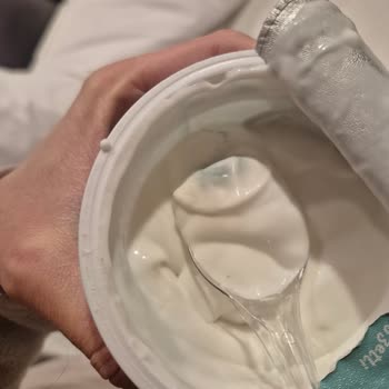 Küflü Vegan Yoğurtla Sağlık Riski