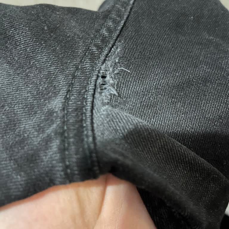 Koton'dan Aldığım Pantolonlar Kısa Sürede Yırtıldı Ve İade Talebim Reddedildi