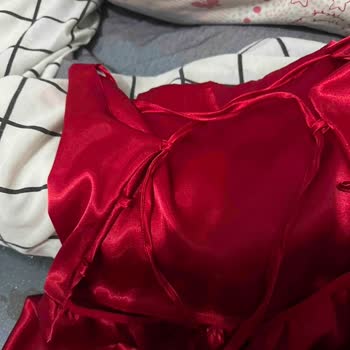 Yanlış Ürün Gönderimi Ve Kalitesiz Kumaş Sorunu