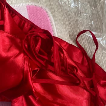 Yanlış Ürün Gönderimi Ve Kalitesiz Kumaş Sorunu